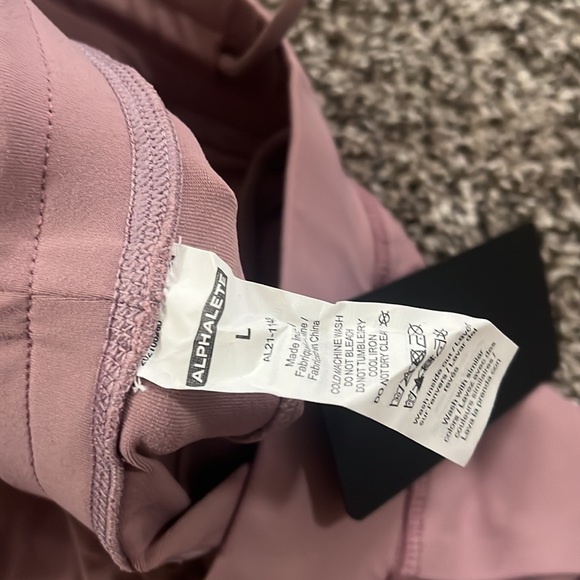 Alphalete Trace Jogger Purple Dove - Picture 3 of 3